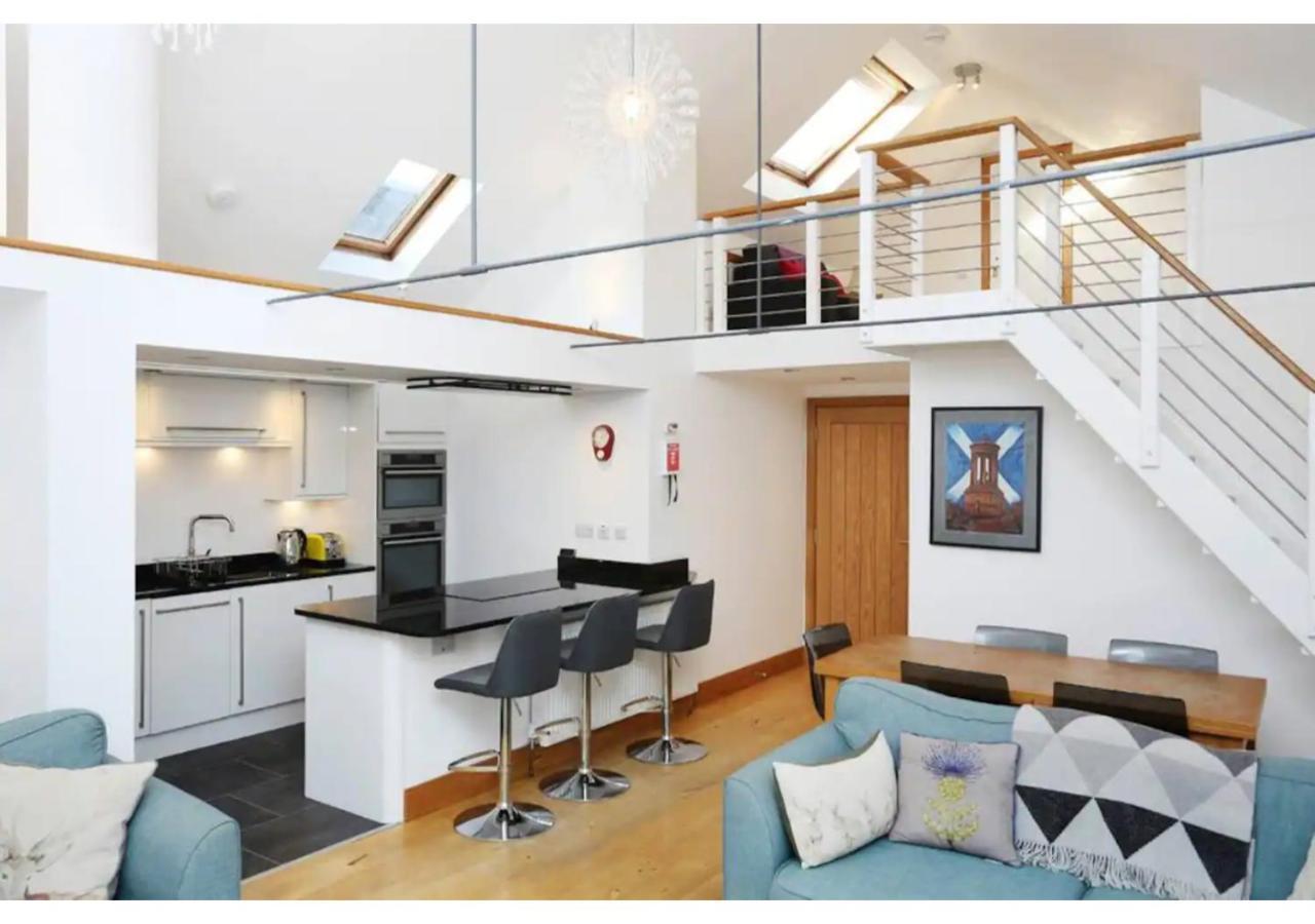 Altido Cosy 2-Bed Apt In The Old Town With Mezzanine Apartment Edinburgh Bagian luar foto
