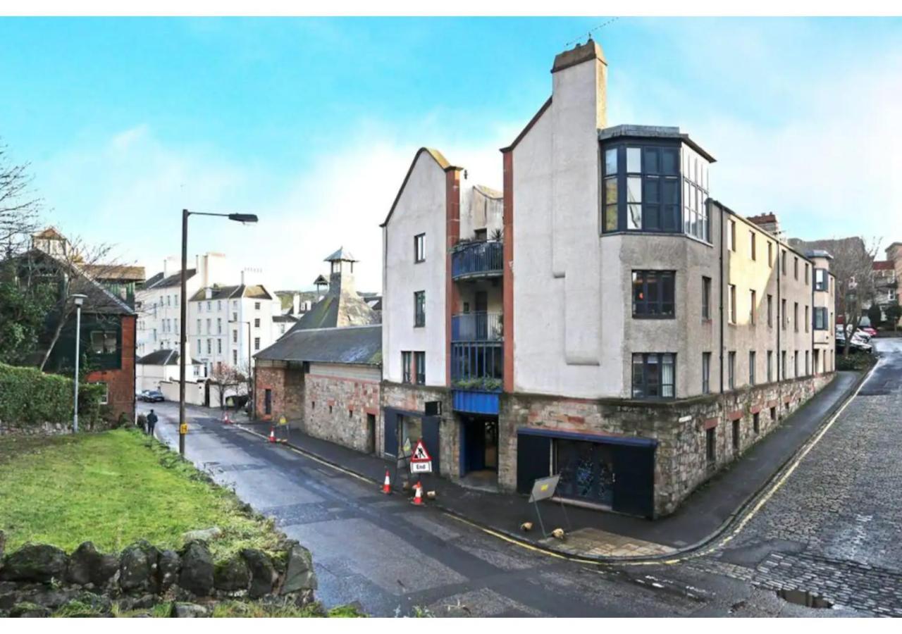Altido Cosy 2-Bed Apt In The Old Town With Mezzanine Apartment Edinburgh Bagian luar foto